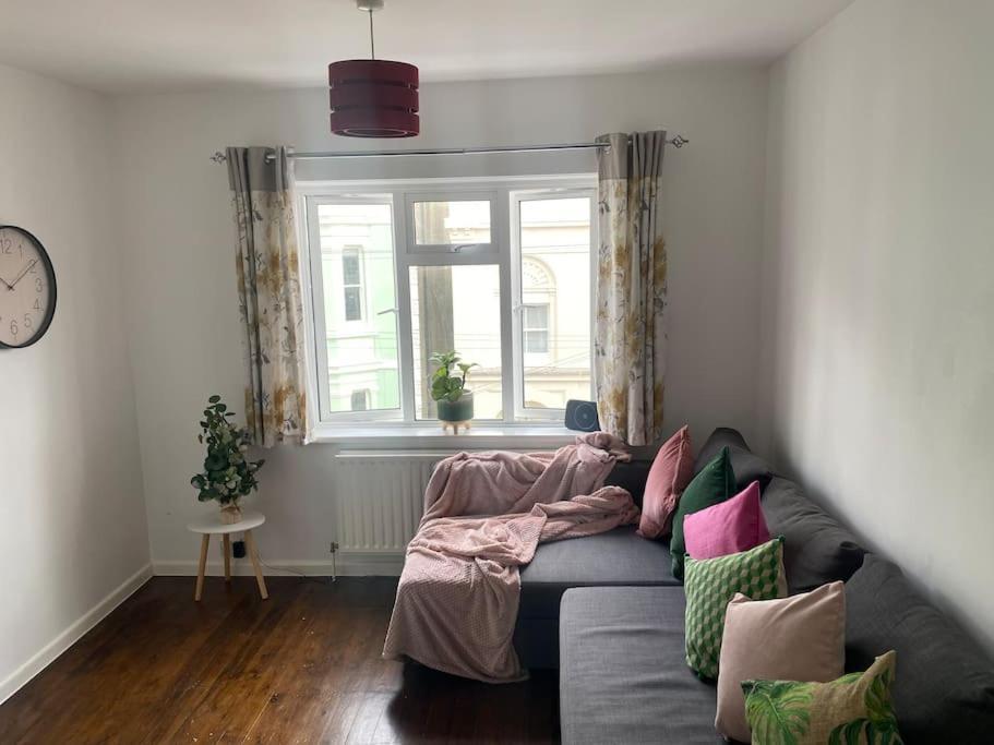 Brighton New Apartment Free Parking Sleeps 6 Екстер'єр фото